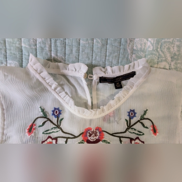 MaxSport White Sleeveless Dress with Floral Embroidery. NWOT Size 8. - Picture 9 of 10